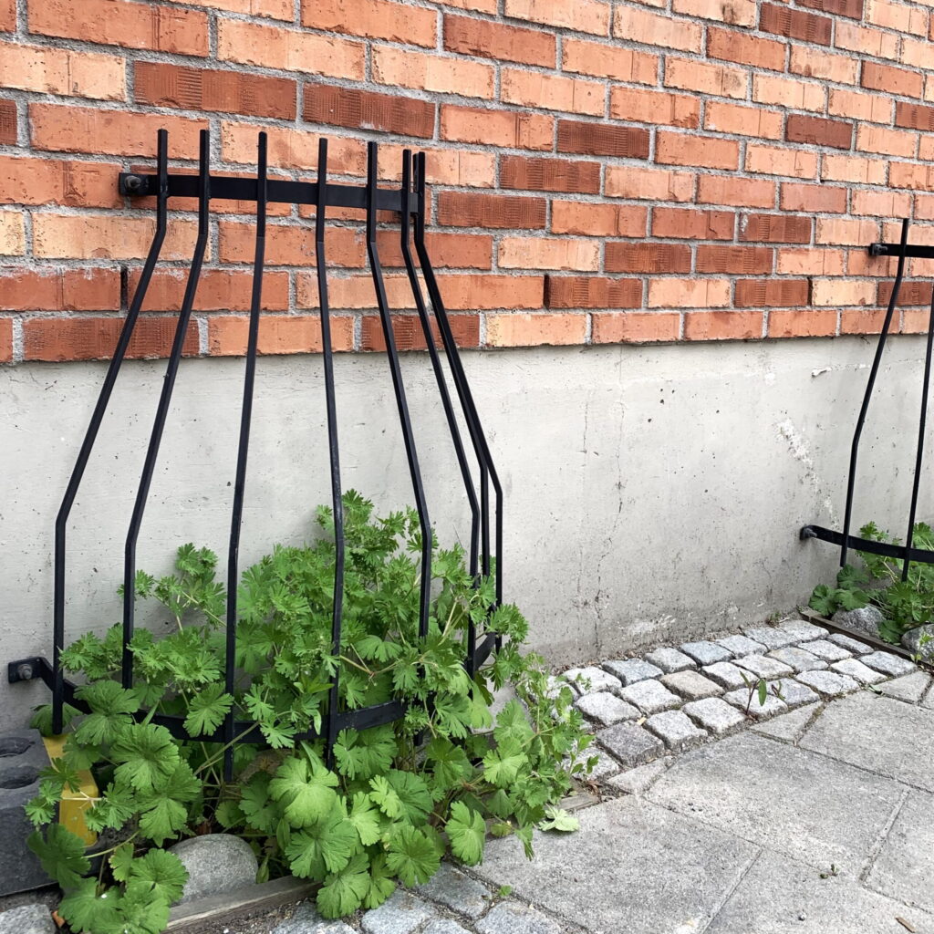 Acer väggskydd; Järn i Offentlig Miljö